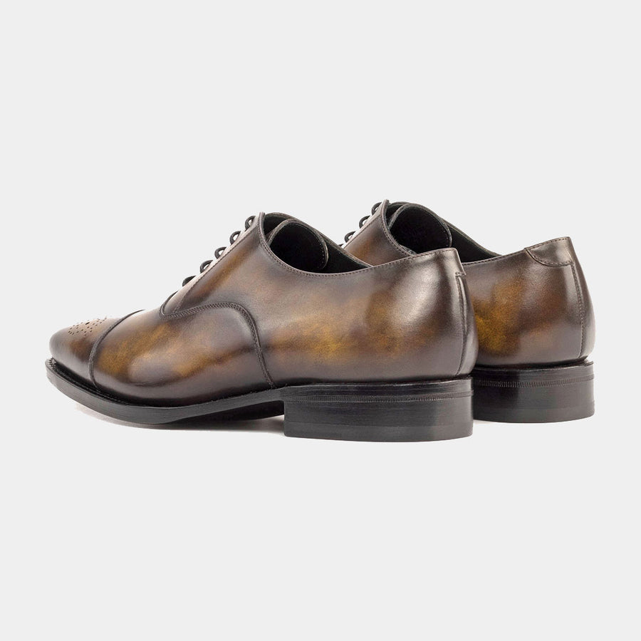 Oxford Crust Patina Tobacco Shoe at Lamilago